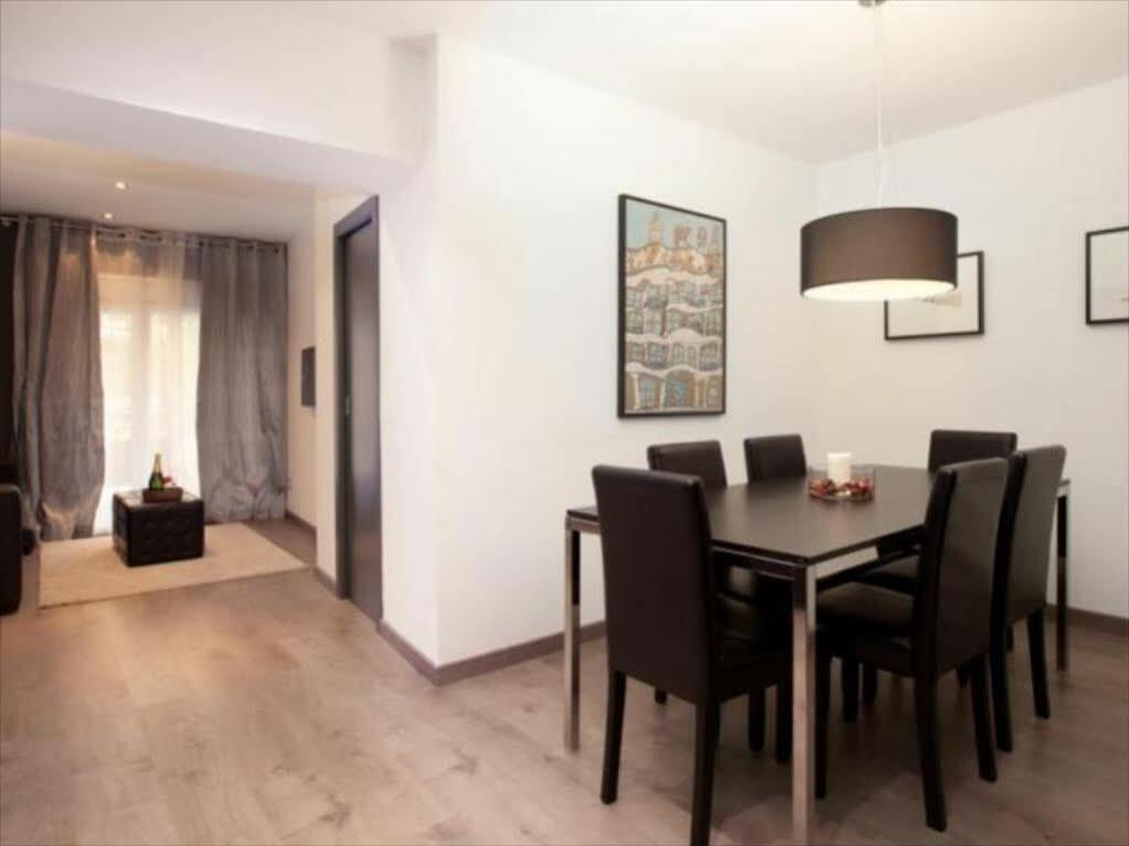 Alcam Encants Plus Barcelona Exterior photo
